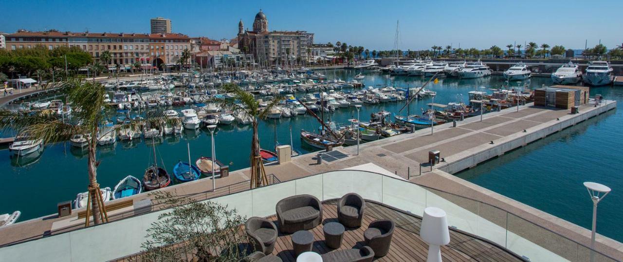 F2 Balcon A 1Minute De La Plage Saint-Raphael  Bagian luar foto